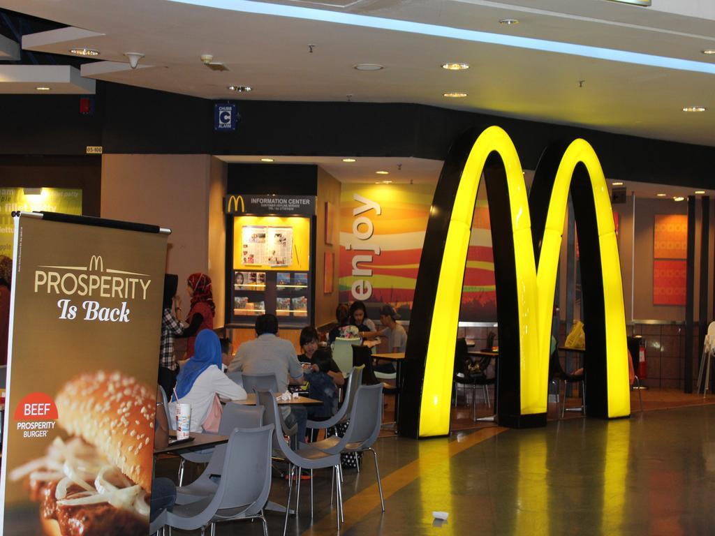 Queens Service Suites At Times Square Kl Kuala Lumpur Exterior foto